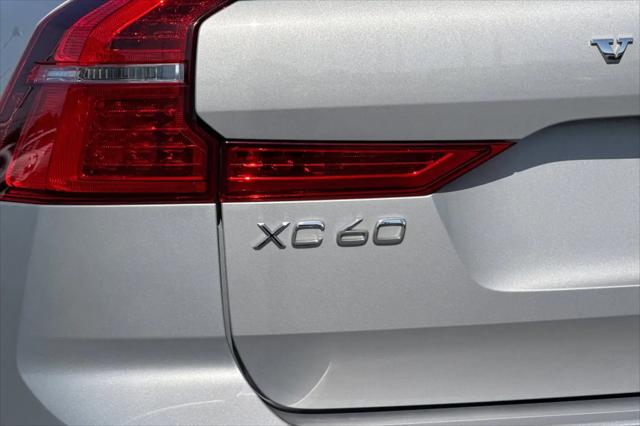 2023 Volvo XC60 B5 Plus Dark Theme