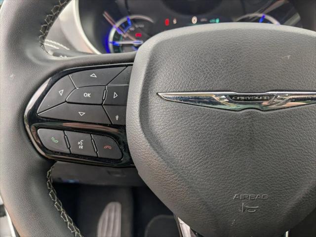 2024 Chrysler Pacifica Hybrid S Appearance Pkg