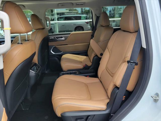 2026 INFINITI QX80 LUXE