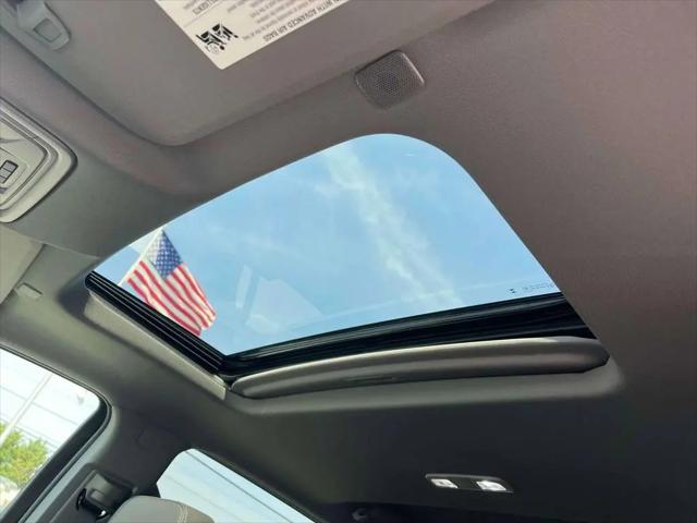 2026 GMC Sierra 1500 Crew Cab, Short Bed, SLT, 4WD