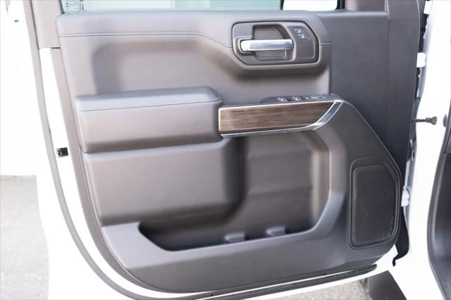 2022 Chevrolet Silverado 1500 4WD Crew Cab Short Bed RST