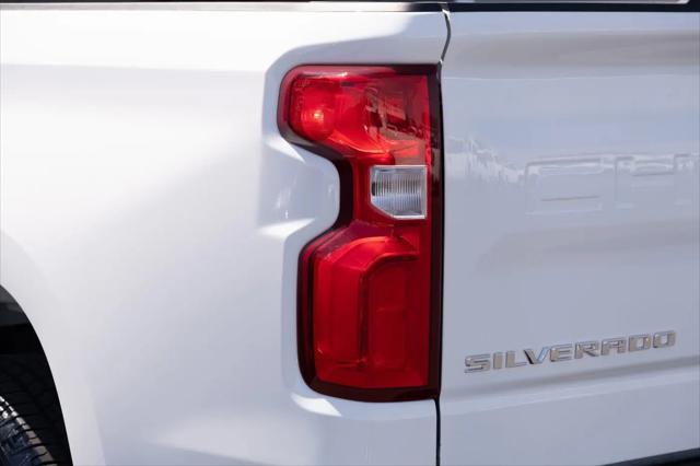 2022 Chevrolet Silverado 1500 4WD Crew Cab Short Bed RST