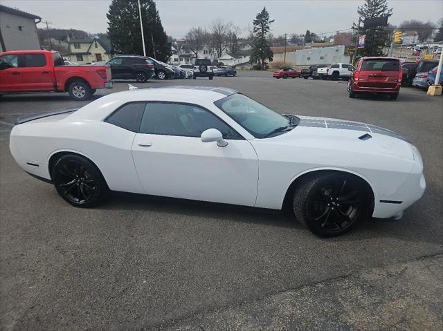 2018 Dodge Challenger SXT Plus