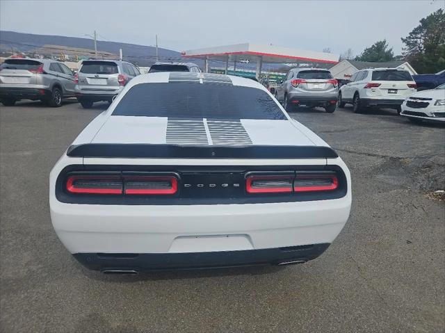 2018 Dodge Challenger SXT Plus