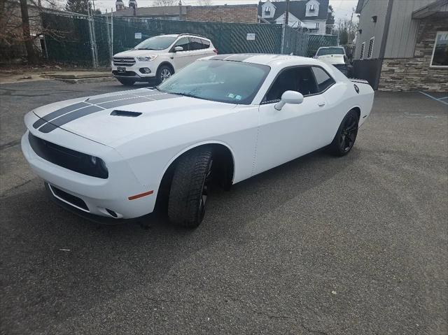 2018 Dodge Challenger SXT Plus