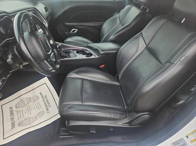 2018 Dodge Challenger SXT Plus