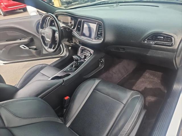 2018 Dodge Challenger SXT Plus