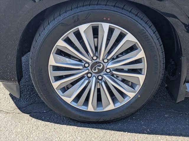 2026 INFINITI QX80 LUXE AWD
