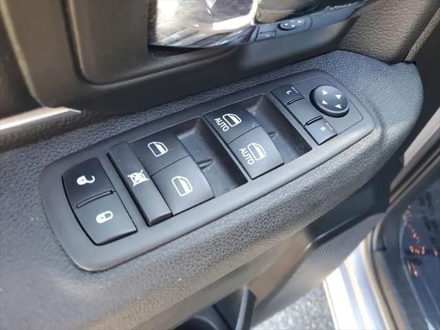 2024 Ram 1500 Classic Warlock Crew Cab 4x4 5'7" Box