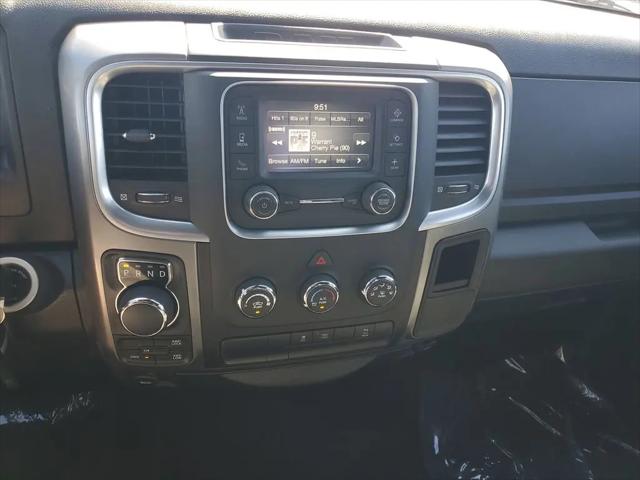 2024 Ram 1500 Classic Warlock Crew Cab 4x4 5'7" Box