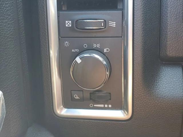 2024 Ram 1500 Classic Warlock Crew Cab 4x4 5'7" Box