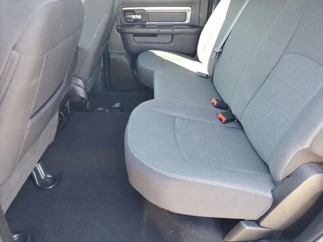 2024 Ram 1500 Classic Warlock Crew Cab 4x4 5'7" Box
