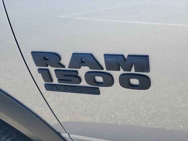 2024 Ram 1500 Classic Warlock Crew Cab 4x4 5'7" Box