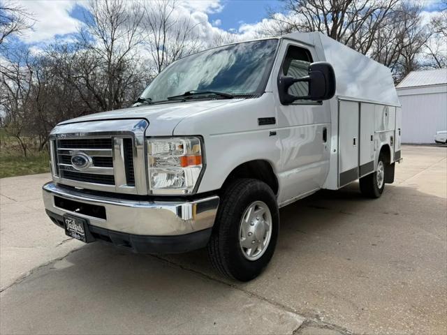 2012 Ford E-350 Cutaway E-350