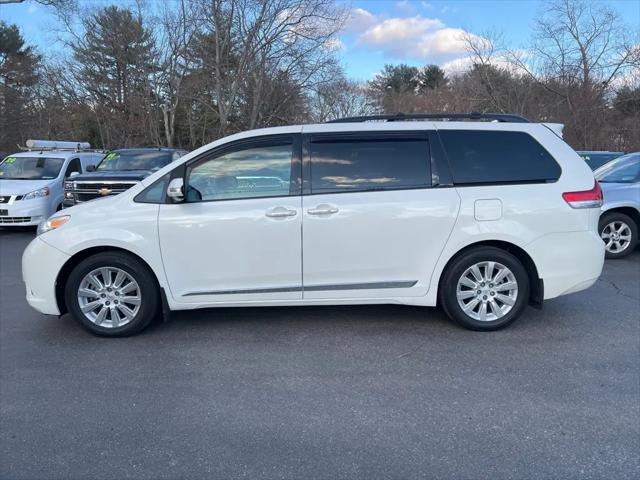 2014 Toyota Sienna XLE 7 Passenger