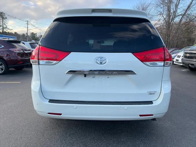 2014 Toyota Sienna XLE 7 Passenger