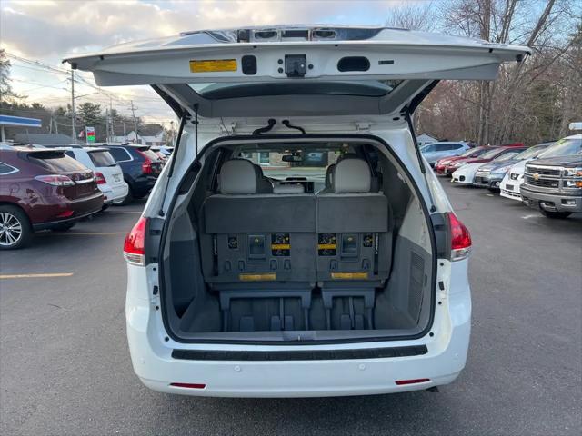 2014 Toyota Sienna XLE 7 Passenger