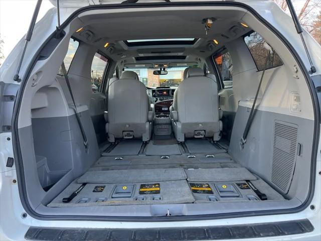 2014 Toyota Sienna XLE 7 Passenger