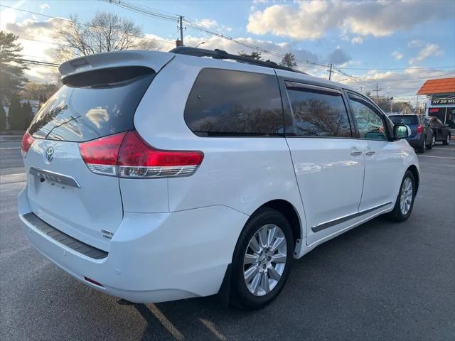 2014 Toyota Sienna XLE 7 Passenger