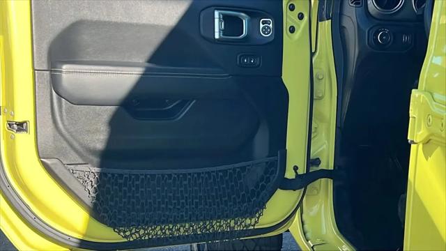 2023 Jeep Wrangler 4-Door Sahara