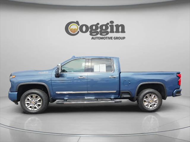 2026 Chevrolet Silverado 2500HD Crew Cab, Standard Bed, High Country, 4WD
