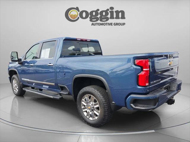 2026 Chevrolet Silverado 2500HD Crew Cab, Standard Bed, High Country, 4WD