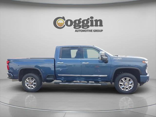 2026 Chevrolet Silverado 2500HD Crew Cab, Standard Bed, High Country, 4WD
