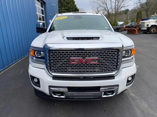 2017 GMC Sierra 3500HD Denali
