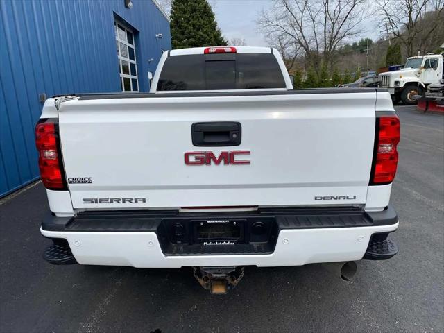 2017 GMC Sierra 3500HD Denali