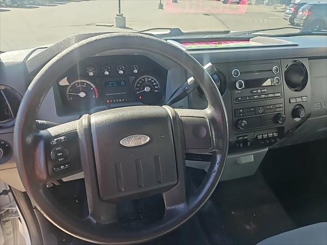 2011 Ford F-550 XL