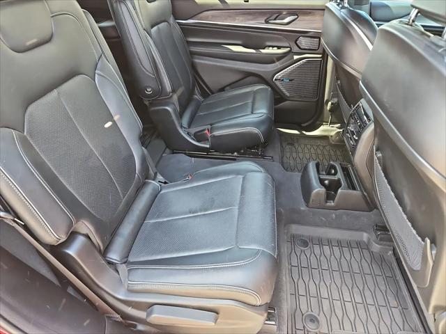 2022 Jeep Grand Cherokee L Overland 4x4