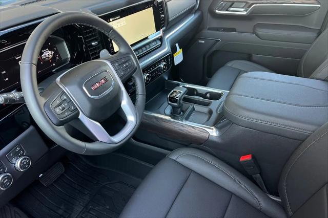 2026 GMC Sierra 1500 Crew Cab, Short Bed, SLT, 4WD