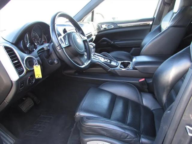 2013 Porsche Cayenne Cayenne