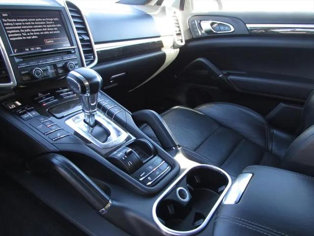 2013 Porsche Cayenne Cayenne