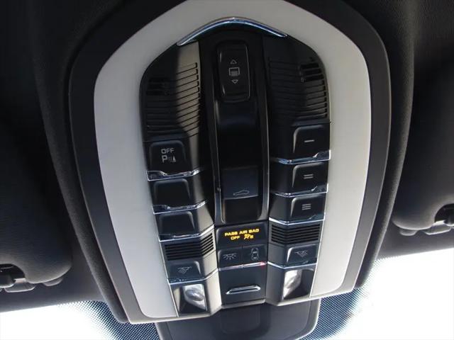 2013 Porsche Cayenne Cayenne
