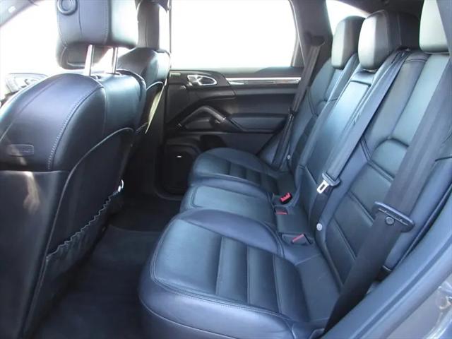 2013 Porsche Cayenne Cayenne