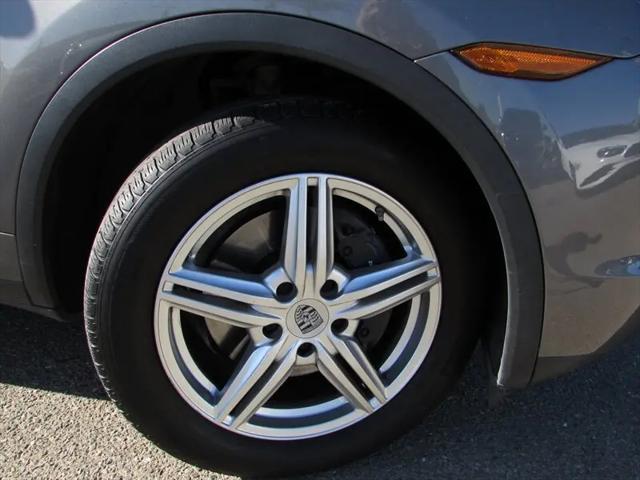 2013 Porsche Cayenne Cayenne