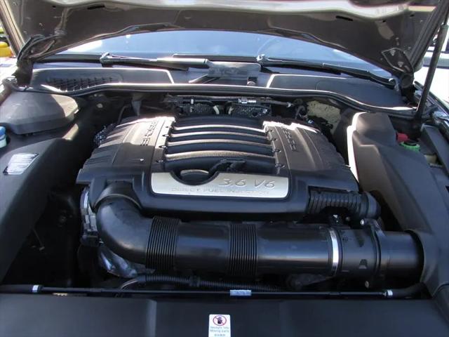 2013 Porsche Cayenne Cayenne