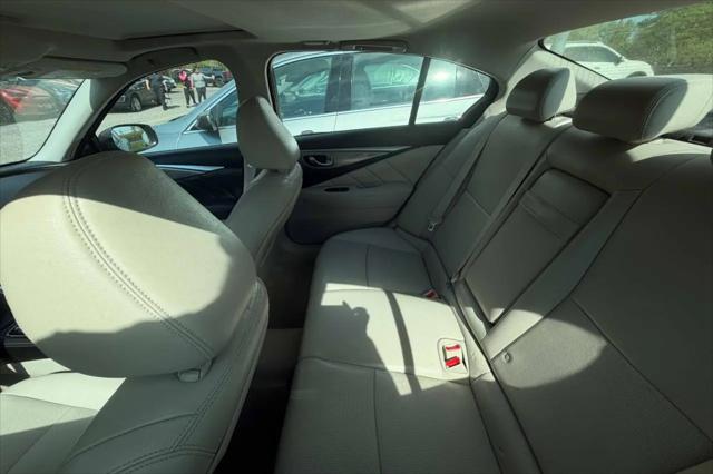 2015 INFINITI Q50 Premium