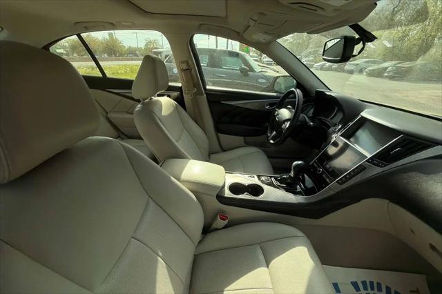 2015 INFINITI Q50 Premium