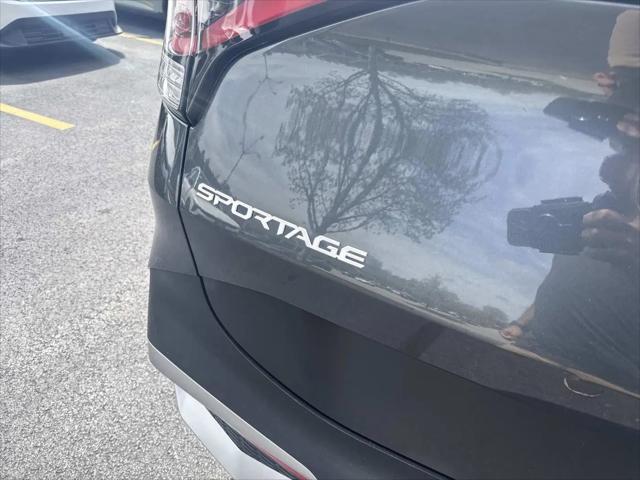 2023 Kia Sportage Hybrid LX