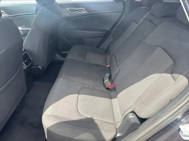 2023 Kia Sportage Hybrid LX