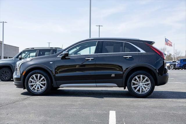 2022 Cadillac XT4 AWD Premium Luxury