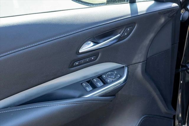 2022 Cadillac XT4 AWD Premium Luxury
