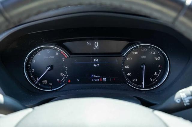 2022 Cadillac XT4 AWD Premium Luxury