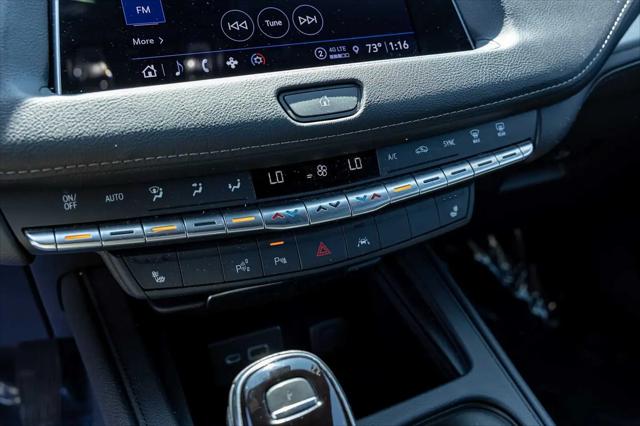 2022 Cadillac XT4 AWD Premium Luxury