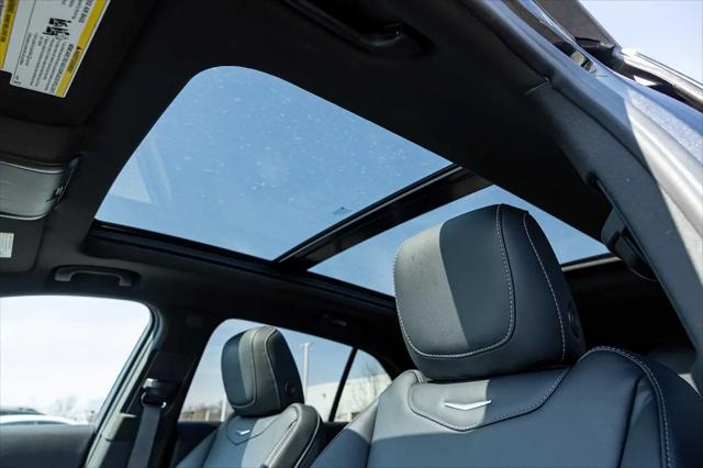 2022 Cadillac XT4 AWD Premium Luxury