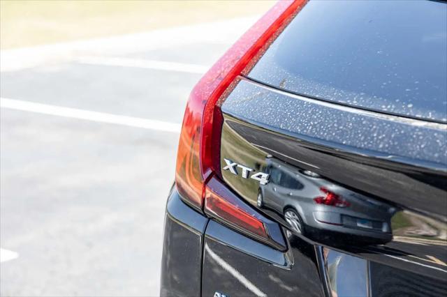 2022 Cadillac XT4 AWD Premium Luxury