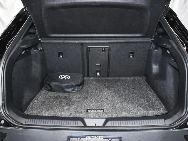 2023 Volkswagen ID.4 AWD Pro S Plus