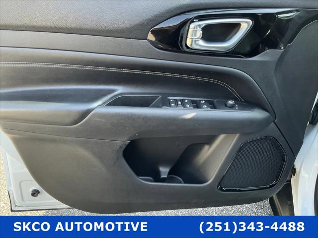 2022 Jeep Compass Altitude FWD